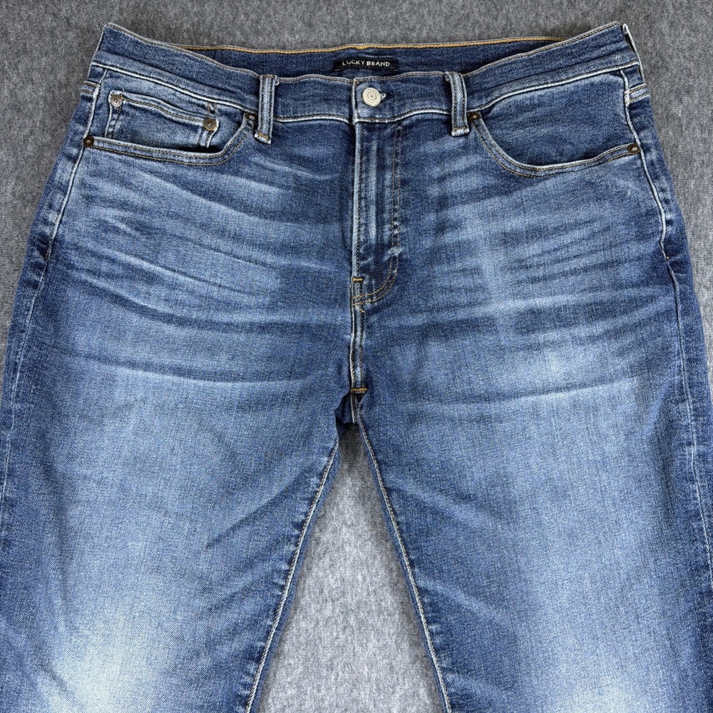 Lucky Brand Jeans Mens 34x27 Blue Medium Wash Cotton Stretch 223 Straight Fit - Picture 2 of 13
